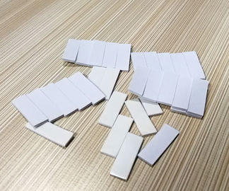백색 사각 두 배는 테이프/접착 테이프를 거치하는 강한 패드 거품 편들었습니다